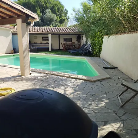 The Du Canal Spacious House With Swimming Pool
